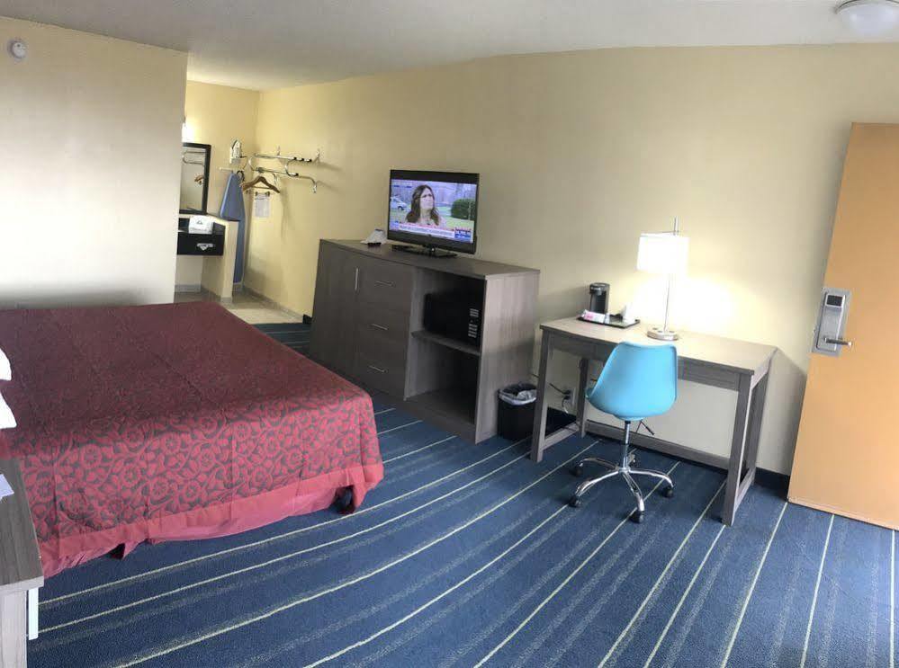 Days Inn By Wyndham Salem, Il Extérieur photo